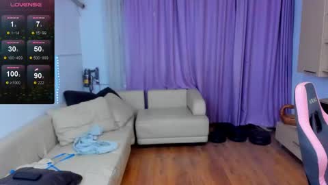 Snapshot of ericabunny chatting on December 2025 08:40:02 AM Erika online show from December 2025 08:40:02 AM