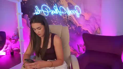 Erica online show from July 2026 01:48:02 PM