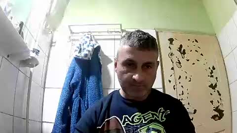 Snapshot of ericboy32 chatting on January 2025 09:51:02 PM eric online show from January 2025 09:51:02 PM