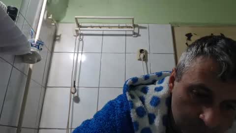 Snapshot of ericboy32 chatting on February 2025 05:53:02 PM eric online show from February 2025 05:53:02 PM