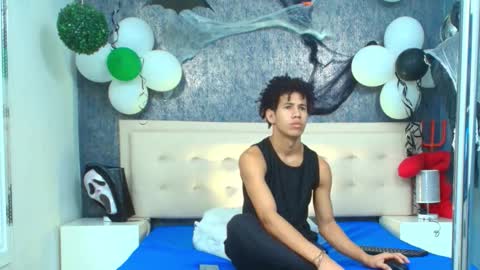 Snapshot of erick_zhimerman chatting on November 2025 03:42:02 AM online show from November 2025 03:42:02 AM