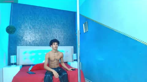 Snapshot of erick_zhimerman chatting on November 2025 04:24:02 AM online show from November 2025 04:24:02 AM