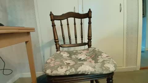 Snapshot of erik5552 chatting on April 2026 08:08:01 AM Erik online show from April 2026 08:08:01 AM