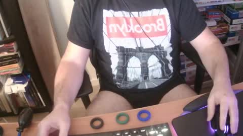 Snapshot of erik_dapper chatting on January 2026 05:29:02 PM Erik Dapper online show from January 2026 05:29:02 PM