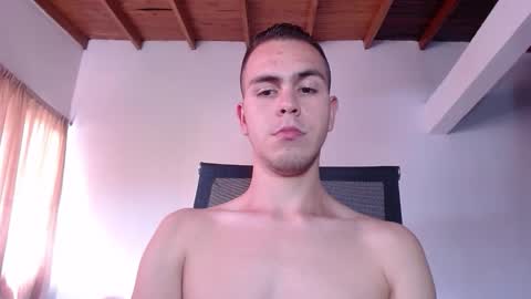 Erik rodriguez online show from October 2025 06:16:02 PM