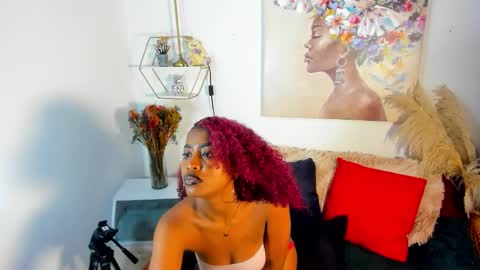 Snapshot of erika_lyrics chatting on February 2026 05:01:02 AM E R I K A - L Y R I C S online show from February 2026 05:01:02 AM