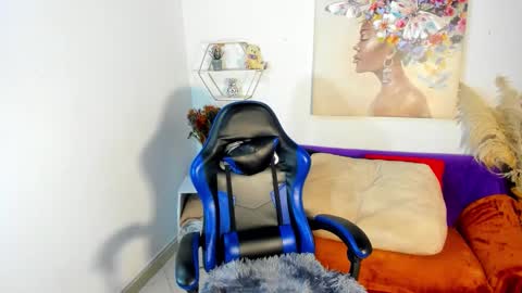 Snapshot of erika_lyrics chatting on February 2026 08:13:01 AM E R I K A - L Y R I C S online show from February 2026 08:13:01 AM