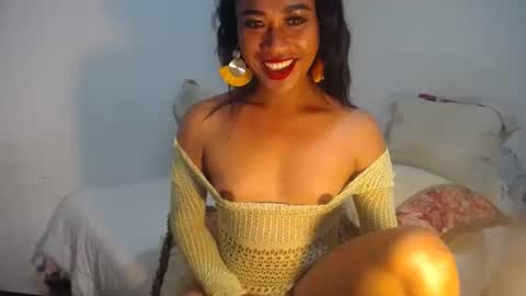 Snapshot of erika_madrigal chatting on December 2024 12:53:01 AM erika_madrigal online show from December 2024 12:53:01 AM