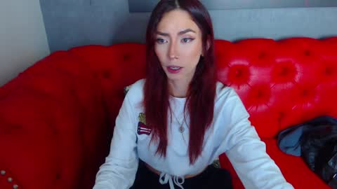 Snapshot of erika_stevens chatting on December 2024 02:19:01 AM E R I K A - SAGITARIO..... online show from December 2024 02:19:01 AM