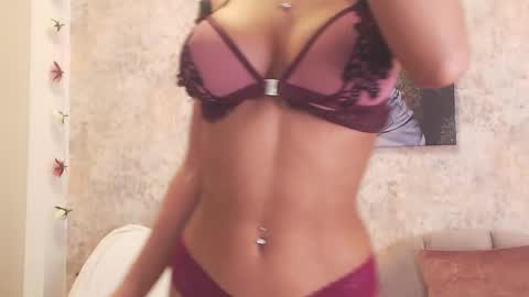 Erikabeee online show from February 2025 06:37:02 AM