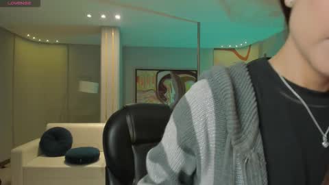 Erika Benz online show from October 2025 12:20:01 PM