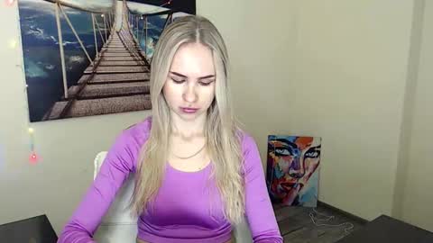 Erika online show from September 2025 11:46:02 AM