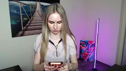 Erika online show from May 2026 12:01:01 PM