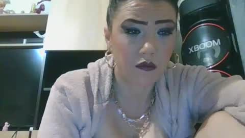 Snapshot of erikaguapa1989 chatting on April 2026 02:11:02 AM erikaguapa1989 online show from April 2026 02:11:02 AM