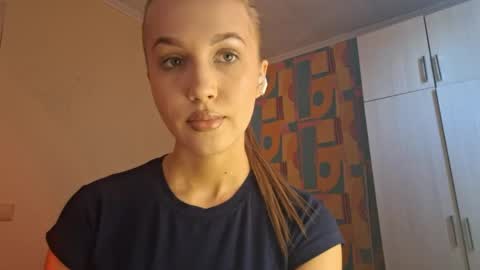Katrin online show from June 2026 03:27:02 PM