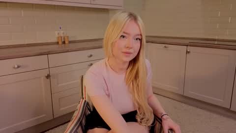 Snapshot of erlenbayer chatting on March 2026 08:34:01 PM Chanel online show from March 2026 08:34:01 PM