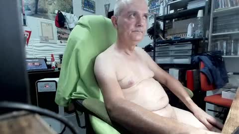 Snapshot of ernello chatting on July 2026 01:02:01 PM ernello online show from July 2026 01:02:01 PM