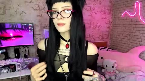 Snapshot of ernestinezalesky chatting on February 2026 07:04:01 AM Nina online show from February 2026 07:04:01 AM