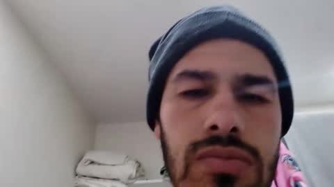 Snapshot of erny707 chatting on December 2025 06:19:01 AM erny707 online show from December 2025 06:19:01 AM