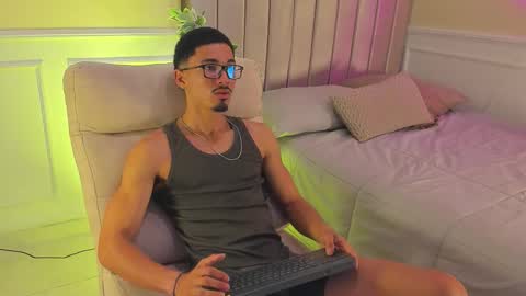 eros_becker_ online show from March 2026 02:39:01 AM