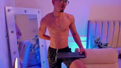 eros_becker_ online show from March 2026 04:40:01 AM