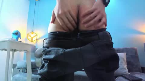 Snapshot of eross_santy chatting on September 2025 12:21:01 PM Eross online show from September 2025 12:21:01 PM