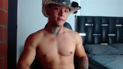 Snapshot of erosscott chatting on September 2025 04:32:01 PM Eros online show from September 2025 04:32:01 PM