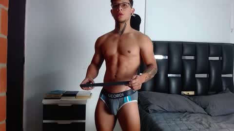 Snapshot of erosscott chatting on October 2025 02:08:02 PM Eros online show from October 2025 02:08:02 PM