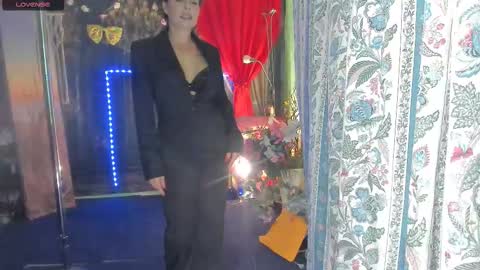 Eve online show from October 2025 05:22:02 PM