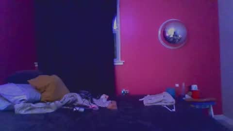 Snapshot of erotica_angel chatting on November 2025 12:25:01 AM Nikki Erotica online show from November 2025 12:25:01 AM