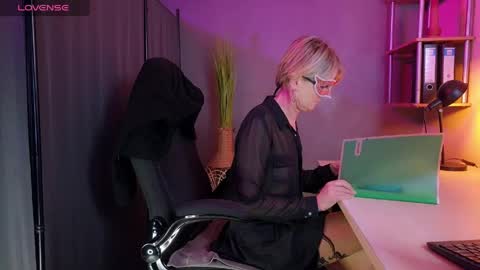Eva online show from April 2026 09:38:01 AM