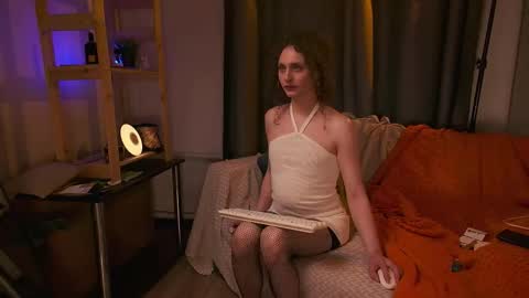 Rachel Rach online show from December 2025 04:57:02 PM