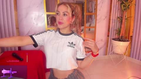 TINY  online show from February 2025 09:44:02 PM