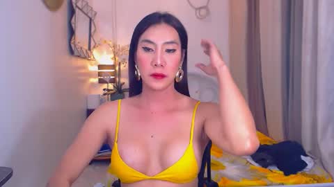 Ervana online show from February 2025 10:10:01 PM