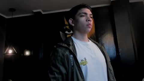 Snapshot of eryonbradley chatting on November 2025 11:11:02 AM Eryon online show from November 2025 11:11:02 AM