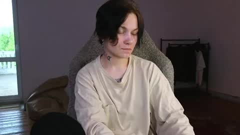 esajukyy online show from May 2026 01:31:01 PM