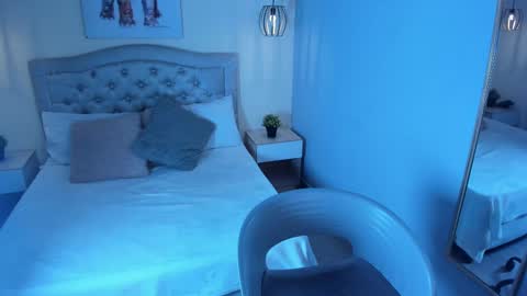 Escarlet online show from September 2025 01:22:01 PM