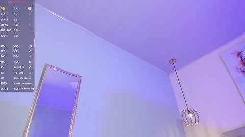 Escarlet online show from September 2025 01:37:02 PM