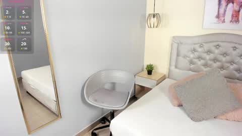 Escarlet online show from April 2026 11:43:01 AM