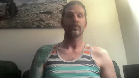 Snapshot of esinking24 chatting on December 2024 01:25:01 AM esinking24 online show from December 2024 01:25:01 AM