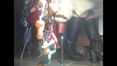 Eskela911 online show from November 2025 04:55:02 AM