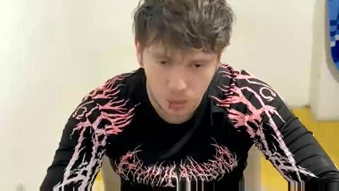 Snapshot of eskol212 chatting on February 2026 10:07:01 PM eskol212 online show from February 2026 10:07:01 PM