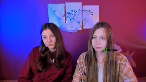 esme_moore_ online show from October 2025 09:55:02 AM