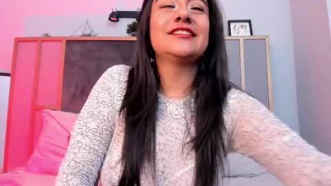 Snapshot of esmeralda_rose__ chatting on June 2026 04:57:01 AM esmeralda_rose__ online show from June 2026 04:57:01 AM