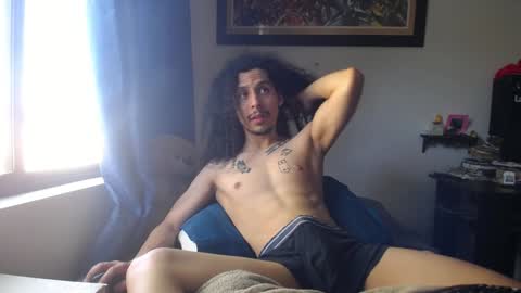 Esnider online show from January 2025 09:07:01 PM