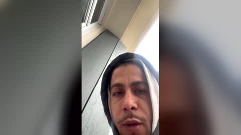 Snapshot of essde123 chatting on December 2025 12:43:01 PM essde123 online show from December 2025 12:43:01 PM