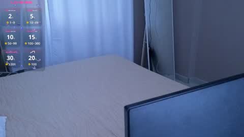 Snapshot of essensual_ chatting on July 2026 01:30:02 AM Ava online show from July 2026 01:30:02 AM