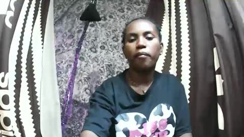 estanie online show from November 2025 07:03:01 PM