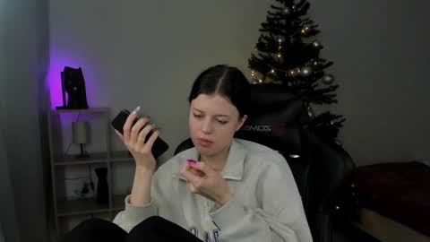 esteria online show from December 2024 01:55:02 AM