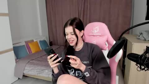 esteria online show from January 2025 12:05:02 AM